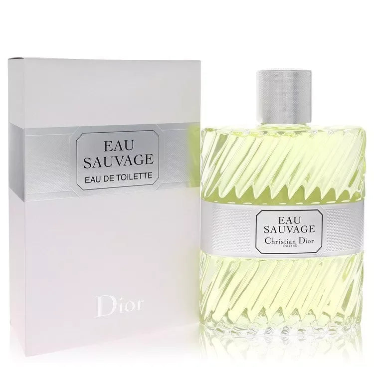 Dior Eau Sauvage Eau de Toilette bottle close-up detail